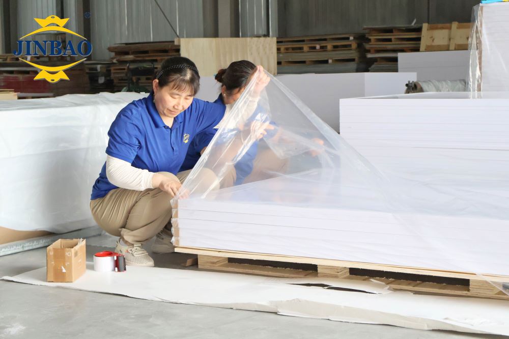 How to Choose the Right PVC Foam Board for Your Needs: A Comprehensive Guide Cómo elegir el tablero de espuma de PVC adecuado para sus necesidades: una guía completa